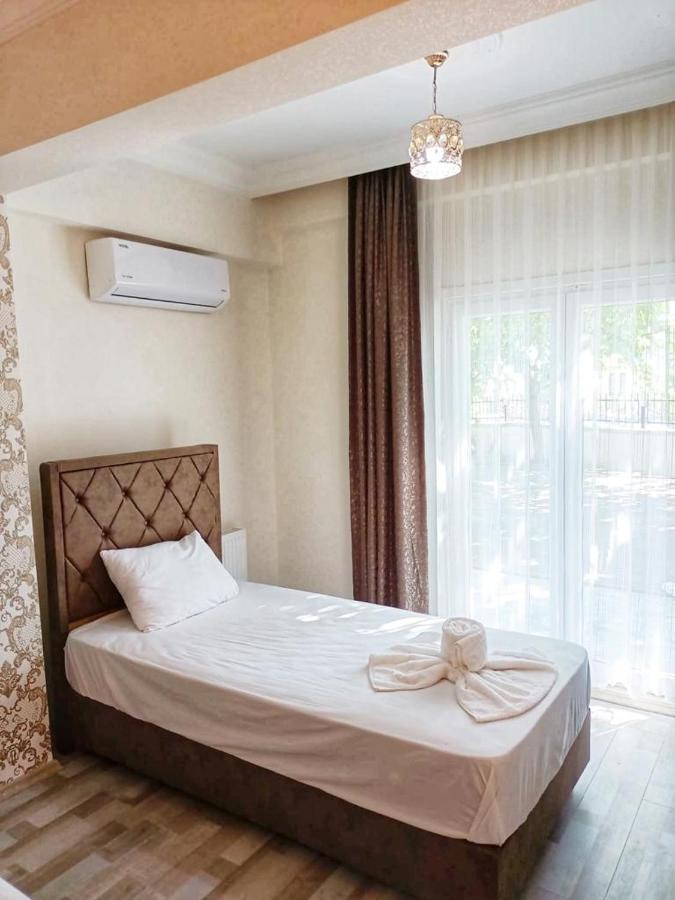 Rose Suite & Hotel Büyükçekmece Esterno foto